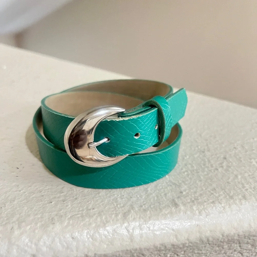 Women’s Green‎ Leather Silver buckle belt